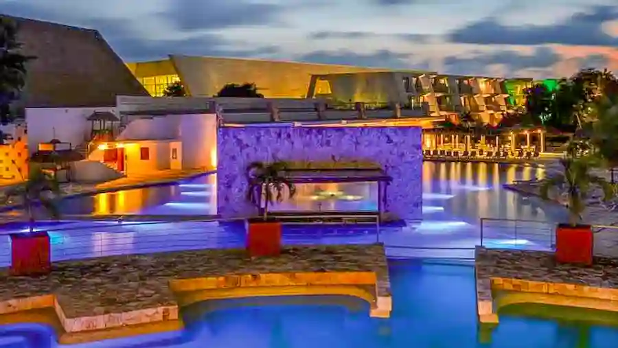 Grand Sirenis Riviera Maya Resort - avond